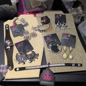 Fashion Jewelry Lot 8 Pieces NWT Resell Paparazzi Fashion Jewelry